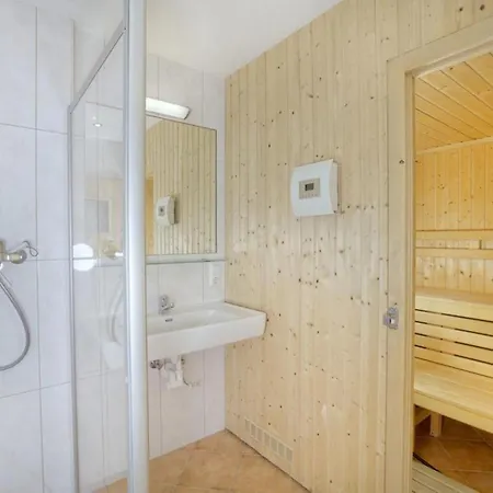 Schoeneben Abben Huette * Wald im Pinzgau