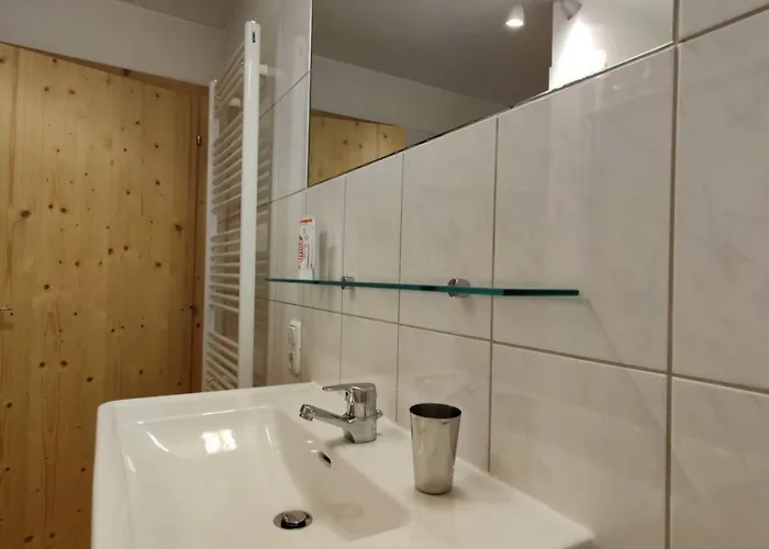 Schoeneben Abben Huette * Wald im Pinzgau